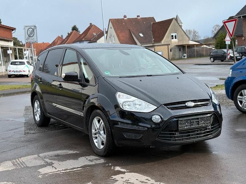 Gebraucht Ford S-MAX S 140 PS (102 kW) 2014 Schwarz Van / Kleinbus