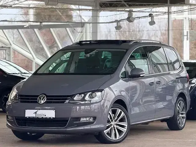 Gebraucht VW Sharan Highline 177 PS (130 kW) 2019 Grau Van / Kleinbus
