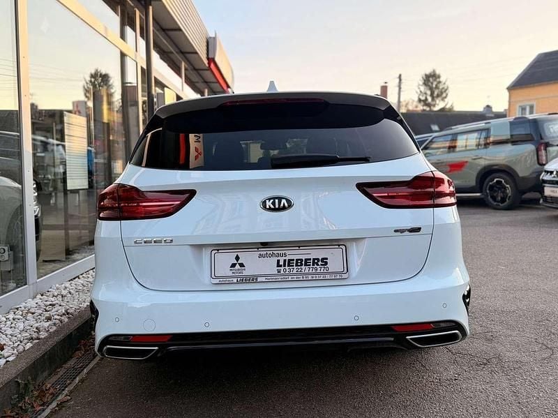Gebraucht Kia Ceed Sportswagon GT-Line 140 PS (102 kW) 2020 Weiß Kombi