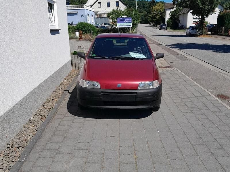 Rot Gebraucht 1994 Fiat Punto Kleinwagen | 2.600 € - Bild 1/4