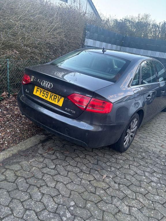 Gebraucht Audi A4 Ambiente 143 PS (105 kW) 2009 Grau Limousine