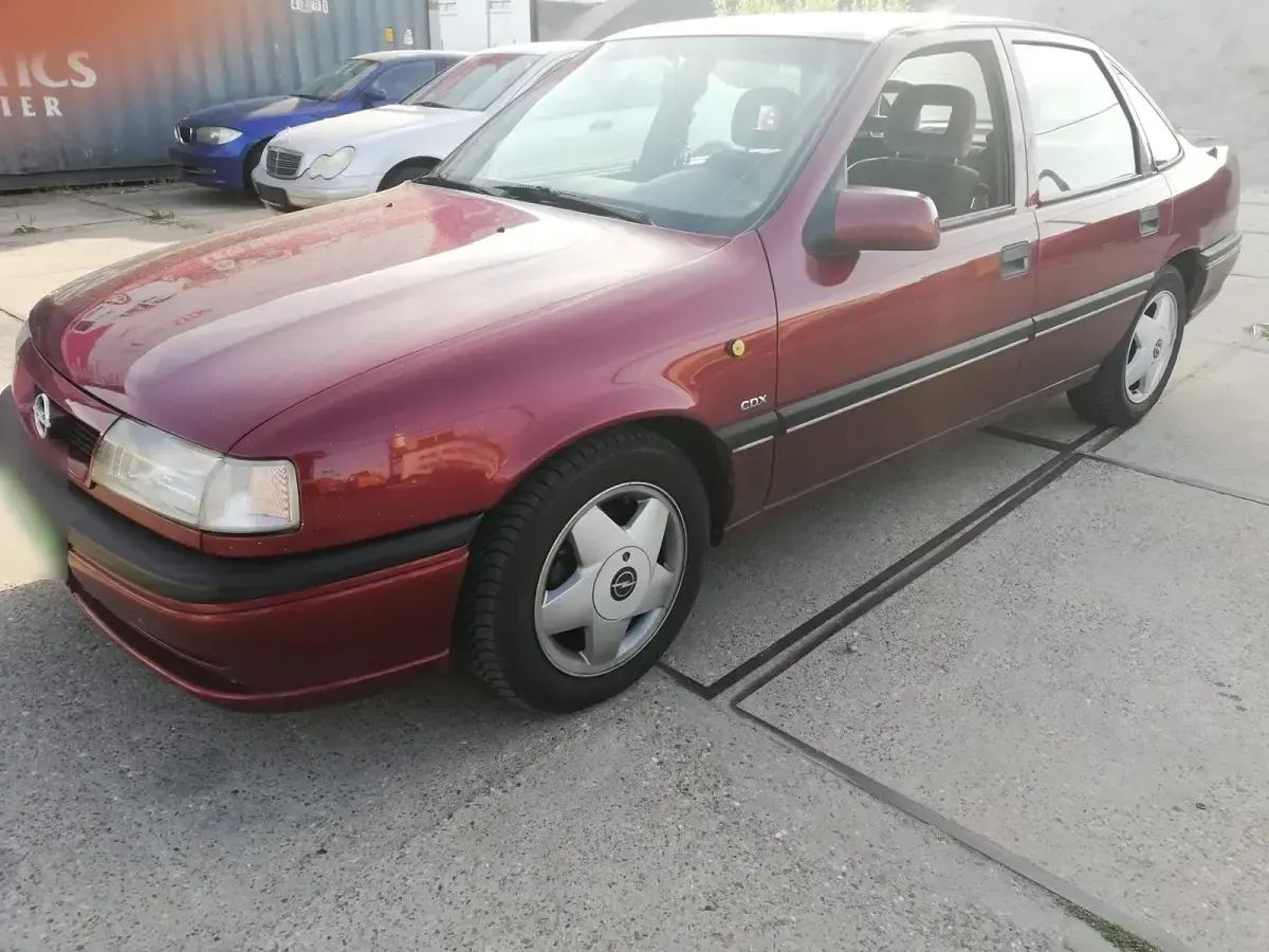 Gebraucht Opel Vectra 82 PS (60 kW) 1995 Rot Limousine