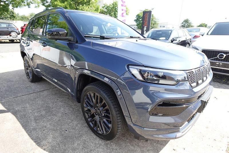 Blau Gebraucht 2021 Jeep Compass SUV | 16.990 € (Guter Preis) - Bild 1/4