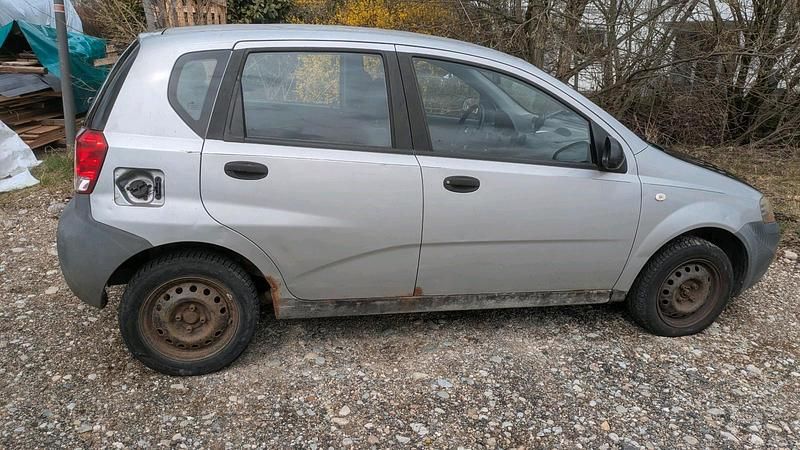Gebraucht Chevrolet Kalos 55 PS (40 kW) 2007 Silber Coupé