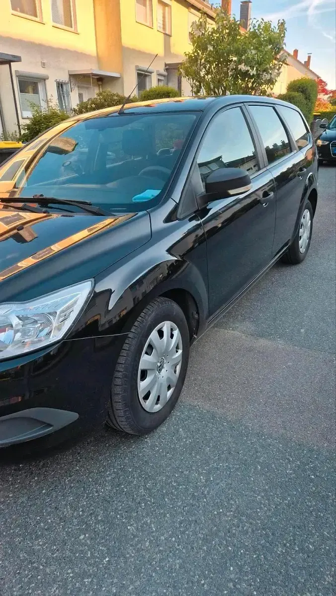 Gebraucht Ford Focus 80 PS (58 kW) 2009 Schwarz Kombi