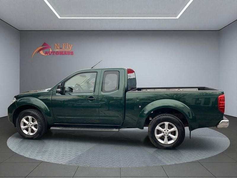 Gebraucht Nissan Navara SE 190 PS (139 kW) 2015 Grün Pickup