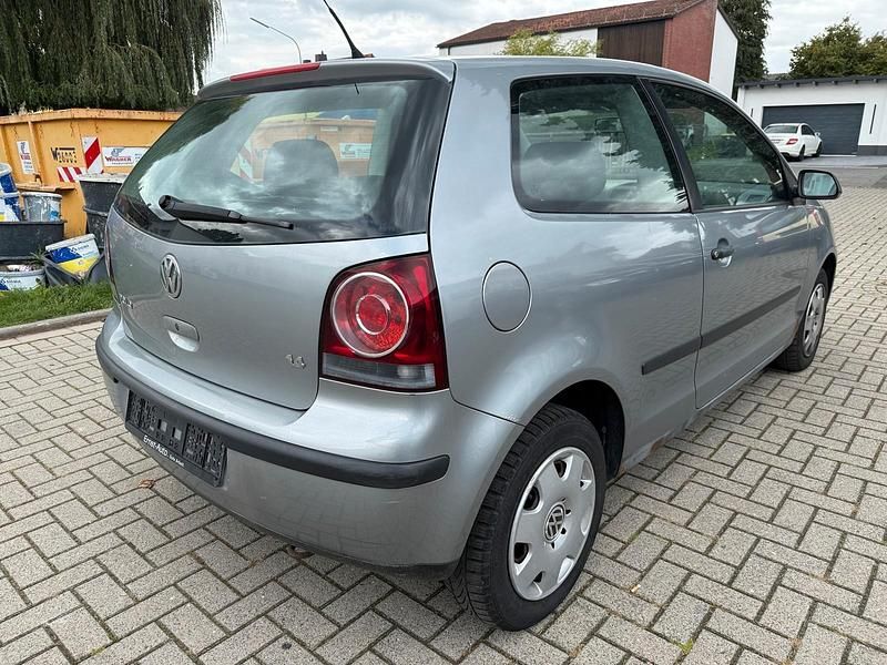 Gebraucht VW Polo 80 PS (58 kW) 2006 Grau Kleinwagen