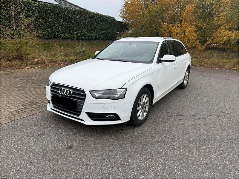 Weiß Gebraucht 2014 Audi A4 Ambiente Kombi | 9.000 € (Fairer Preis) - Bild 1/4