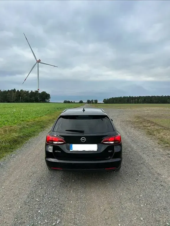 Gebraucht Opel Astra 136 PS (100 kW) 2018 Schwarz Limousine