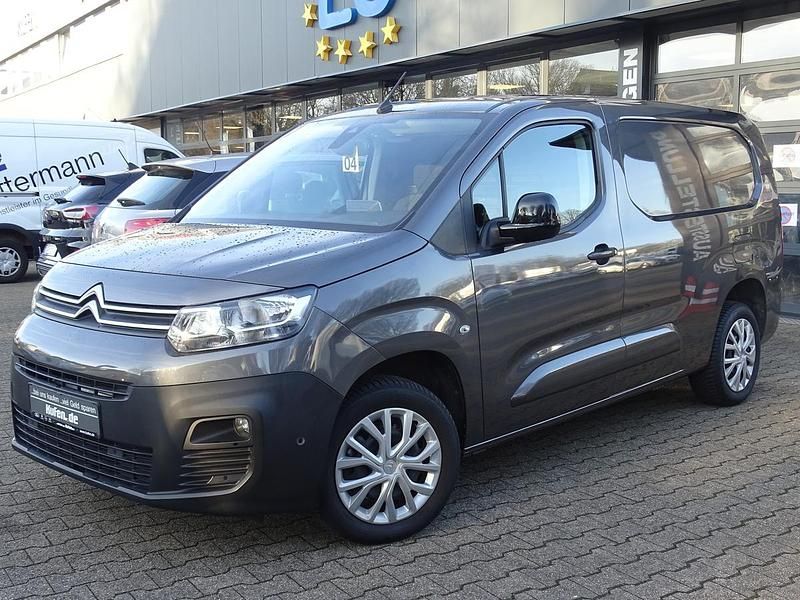Gebraucht Citroën Berlingo 131 PS (96 kW) 2021 Grau metallic Van / Kleinbus