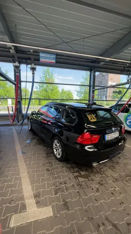 Second-hand BMW 320 184 CP (135 kW) 2011 Negru Break