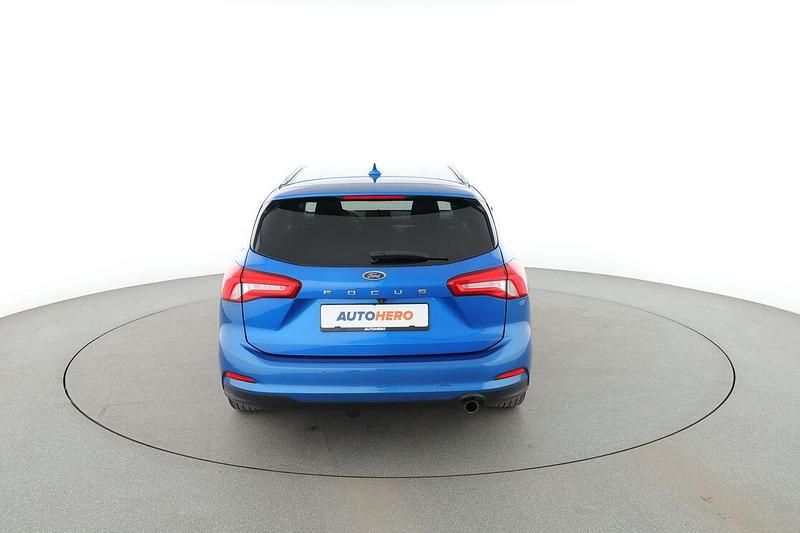Gebraucht Ford Focus Titanium 150 PS (110 kW) 2019 Blau Kombi