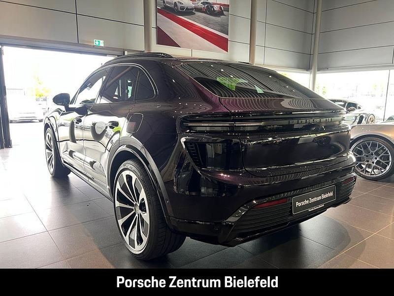 Gebraucht Porsche Macan Turbo 469 kW (639 PS) 2026 Violametallic SUV