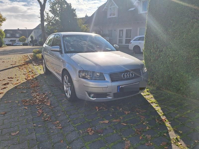 Silber Gebraucht 2004 Audi A3 Coupé | 3.699 € (Fairer Preis) - Bild 1/4