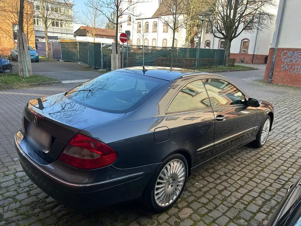 Gebraucht Mercedes CLK200 Avantgarde 184 PS (135 kW) 2008 Grau Coupé