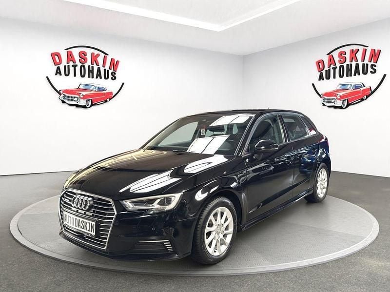 Gebraucht Audi e-tron Sportback Comfort 110 kW (150 PS) 2017 Schwarz SUV