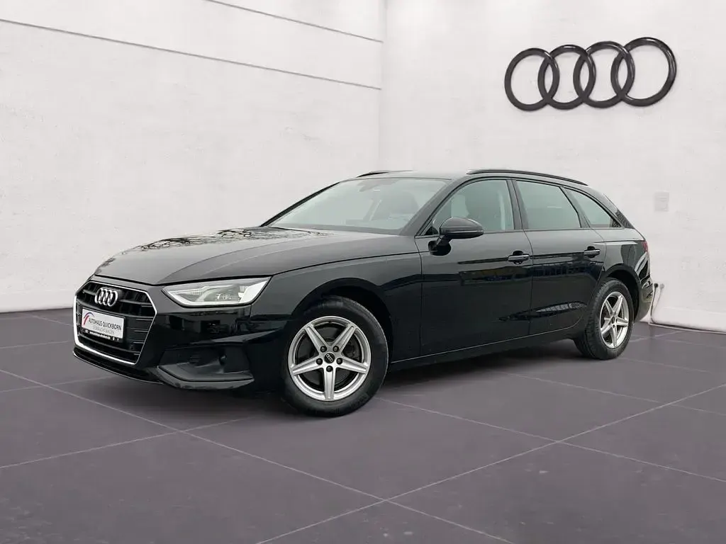 Gebraucht Audi A4 Sport 136 PS (100 kW) 2023 Brillantschwarz Kombi