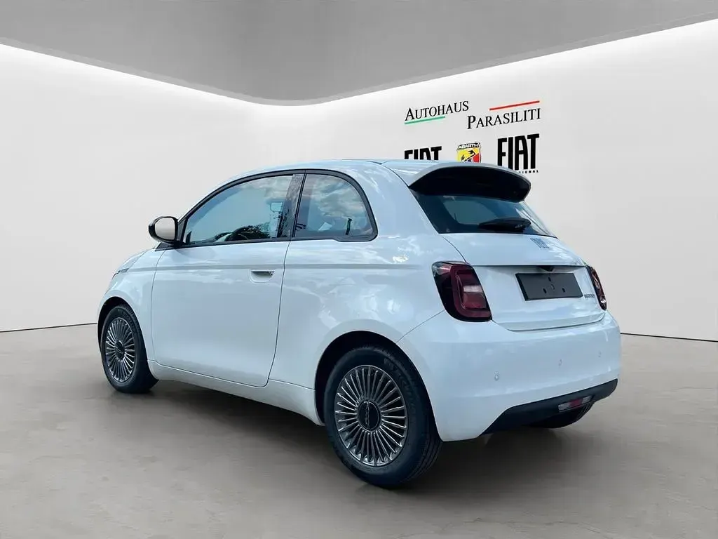Neu Fiat 500 Icon 65 PS (47 kW) 2026 Weiß