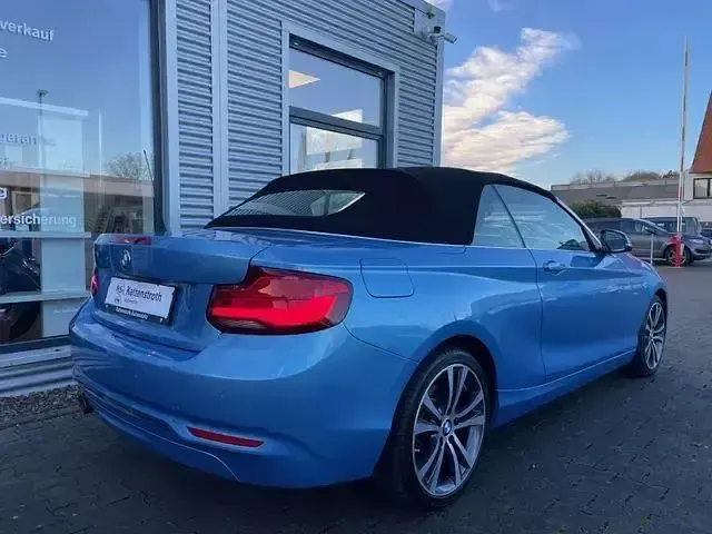 Gebraucht BMW 225 Sport Line 224 PS (164 kW) 2018 Andere Cabrio