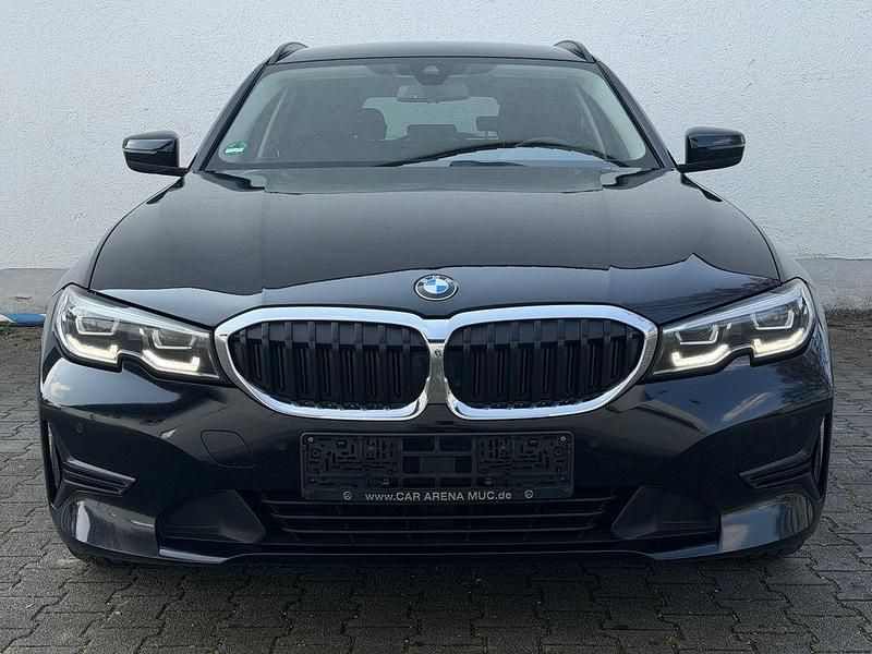 Gebraucht BMW 320 Advantage 190 PS (139 kW) 2020 Schwarz Kombi