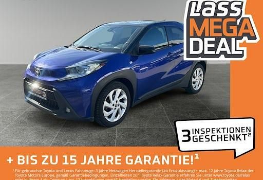 Gebraucht Toyota Aygo X Pulse 72 PS (52 kW) 2022 Juniper blue metallic/ night sky black SUV