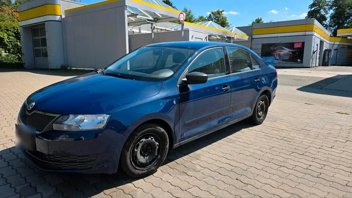 Gebraucht Skoda Rapid 86 PS (63 kW) 2013 Blau Kleinwagen