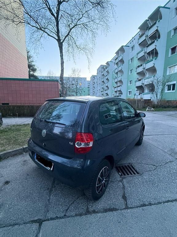 Gebraucht VW Fox 75 PS (55 kW) 2006 Grau Kleinwagen