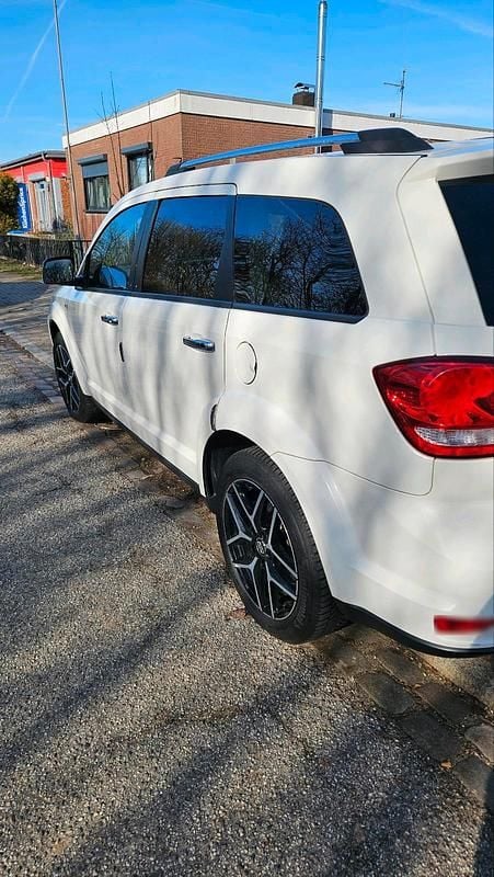 Gebraucht Fiat Freemont 170 PS (125 kW) 2012 Weiß SUV