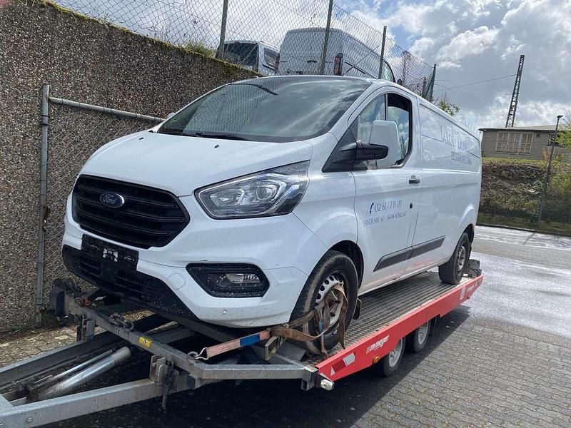 Occasion Ford Transit Custom Trend 131 ch (96 kW) 2018 Blanc Pick-up