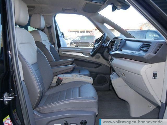 Gebraucht VW Multivan Goal 177 PS (130 kW) 2025 Schwarz Van