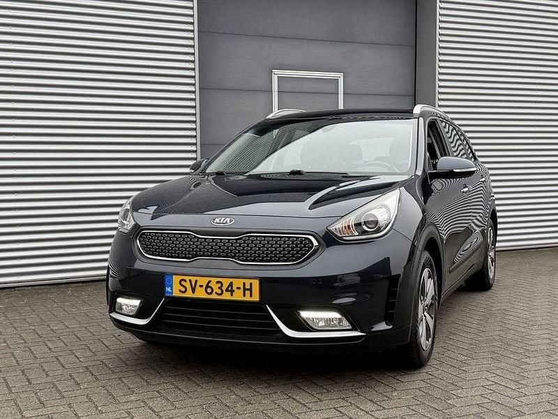 Gebraucht Kia Niro 141 PS (103 kW) 2018 Blau SUV