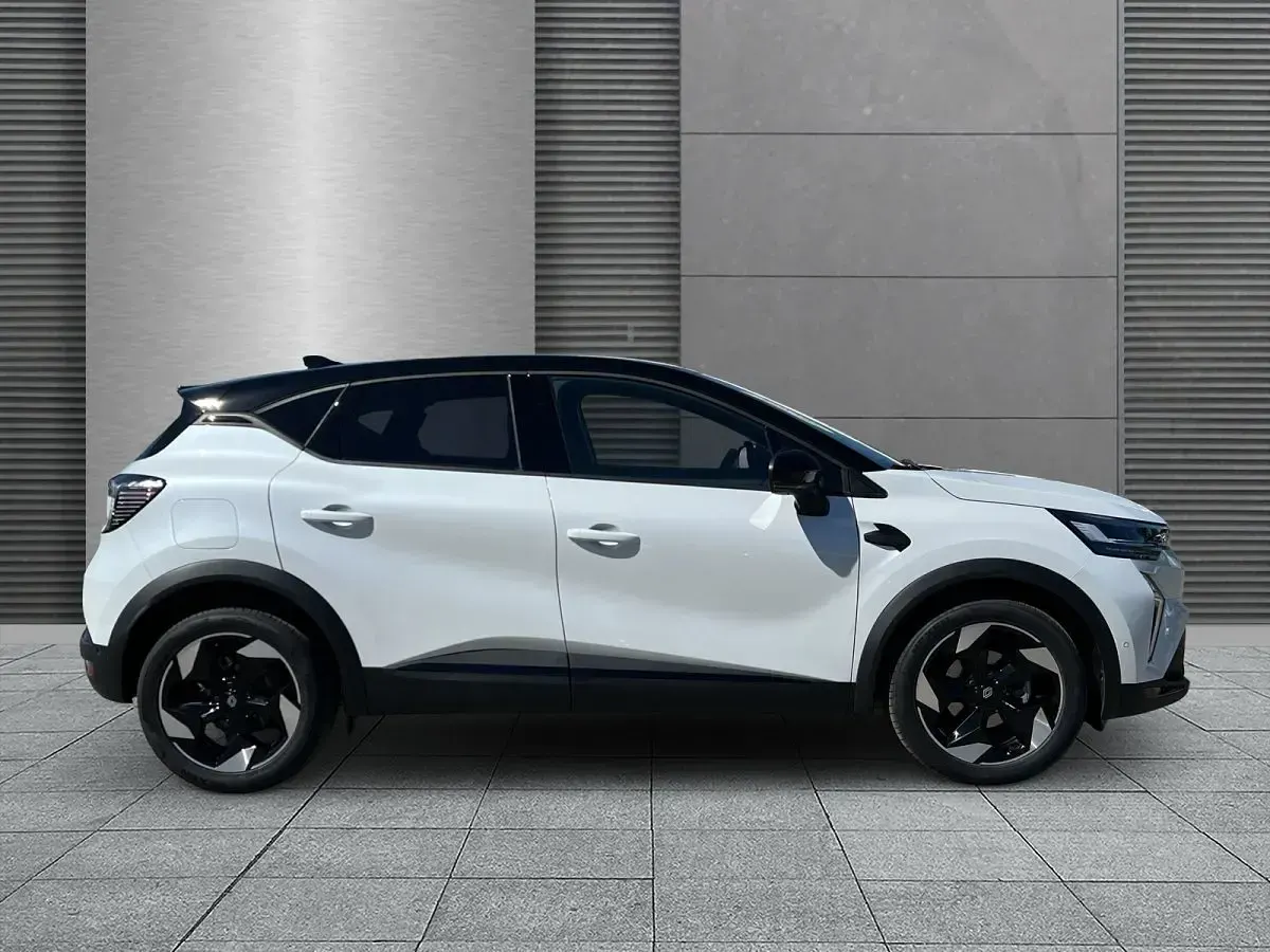 Gebraucht Renault Captur Techno 158 PS (116 kW) 2025 Weiß (perlmuttweiß + blackpearlsch) SUV