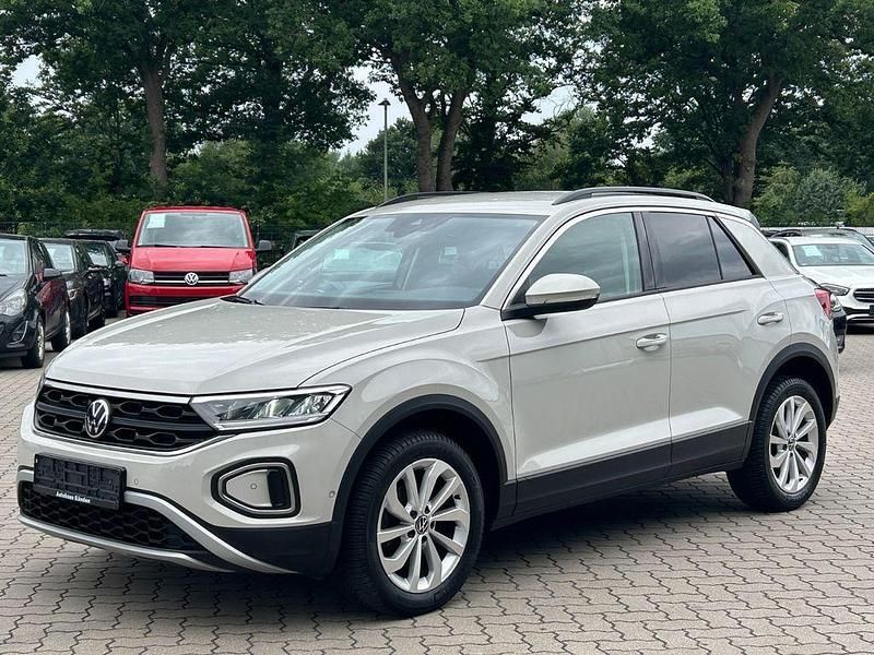 Grau Gebraucht 2022 VW T-Roc Life SUV | 18.980 € (Fairer Preis) - Bild 1/4