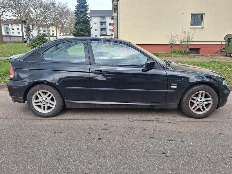 Gebraucht BMW 316 116 PS (85 kW) 2004 Schwarz Coupé