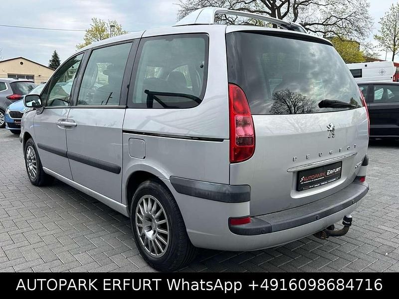 Gebraucht Peugeot 807 Tendance 140 PS (102 kW) 2007 Silber Van / Kleinbus