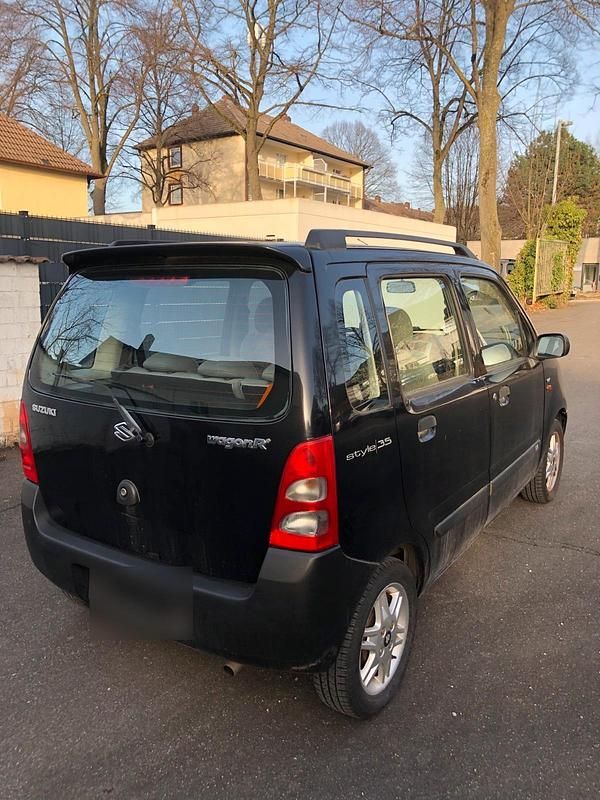 Gebraucht Suzuki Wagon R+ 94 PS (69 kW) 2004 Schwarz Van / Kleinbus