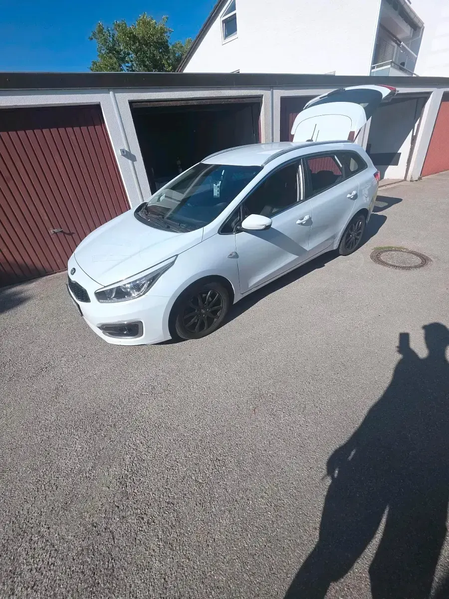 Gebraucht Kia Ceed 136 PS (100 kW) 2016 Weiß Kleinwagen