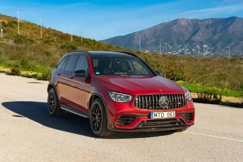 Gebraucht Mercedes GLC63 AMG AMG 510 PS (375 kW) 2022 Rot SUV