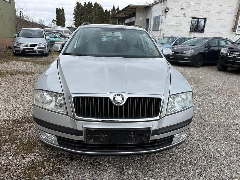 Gebraucht Skoda Octavia Ambiente 105 PS (77 kW) 2008 Silber Kombi