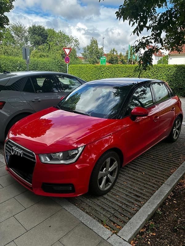 Rot Gebraucht 2017 Audi A1 Sportback Sport Kleinwagen | 10.000 € (Guter Preis) - Bild 1/4