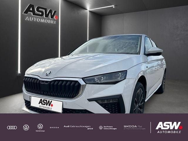 Candyweiß Gebraucht 2024 Skoda Scala Drive Kleinwagen | 19.985 € (Fairer Preis) - Bild 1/4