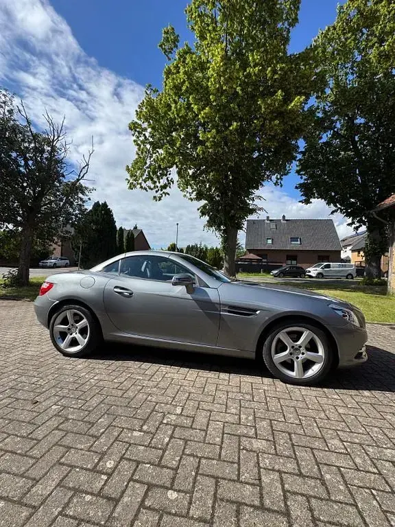 Gebraucht Mercedes SLK200 184 PS (135 kW) 2015 Grau Cabrio