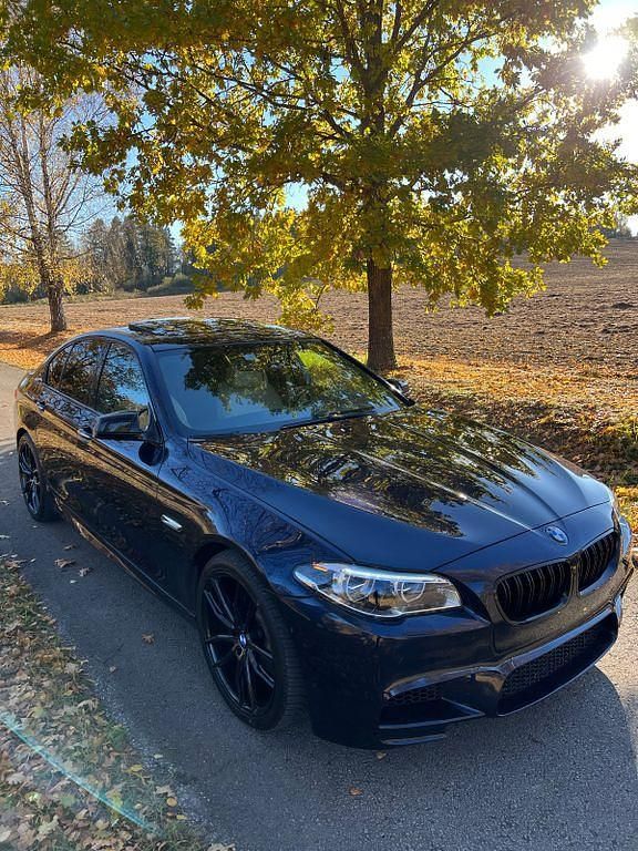 Blau Gebraucht 2012 BMW 528 Limousine | 14.500 € (Fairer Preis) - Bild 1/4