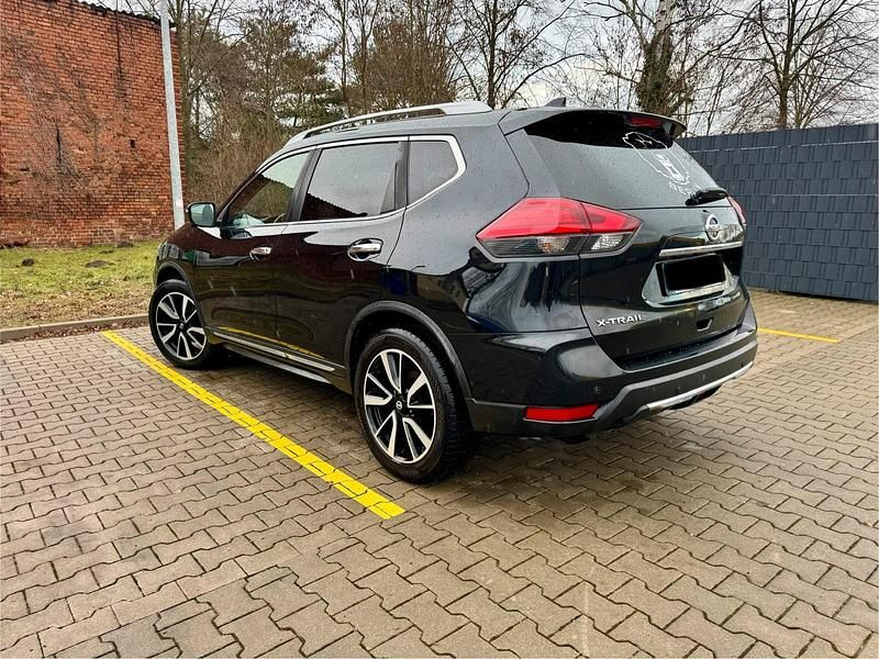 Gebraucht Nissan X-Trail Tekna 163 PS (119 kW) 2018 Schwarz SUV