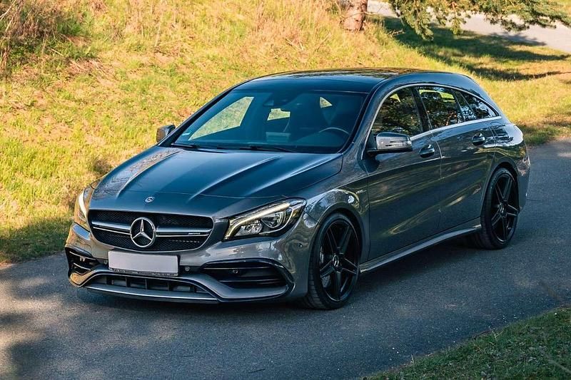 Gebraucht Mercedes CLA45 AMG AMG 381 PS (280 kW) 2019 Mountaingrau  met. Kombi