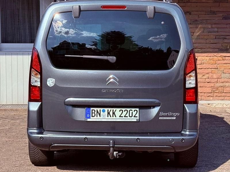 Gebraucht Citroën Berlingo SELECTION 110 PS (80 kW) 2017 Grau Van / Kleinbus