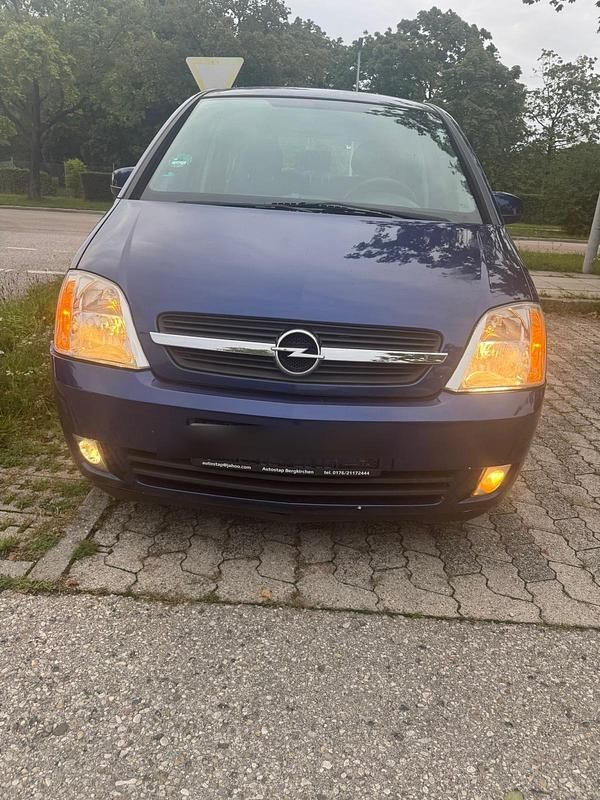 Blau Gebraucht 2005 Opel Meriva Van / Kleinbus | 850 € (Guter Preis) - Bild 1/4