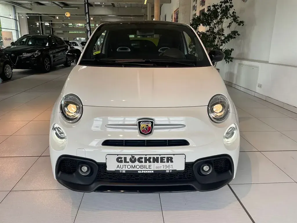 Gebraucht Abarth 595 165 PS (121 kW) 2022 Weiß Limousine