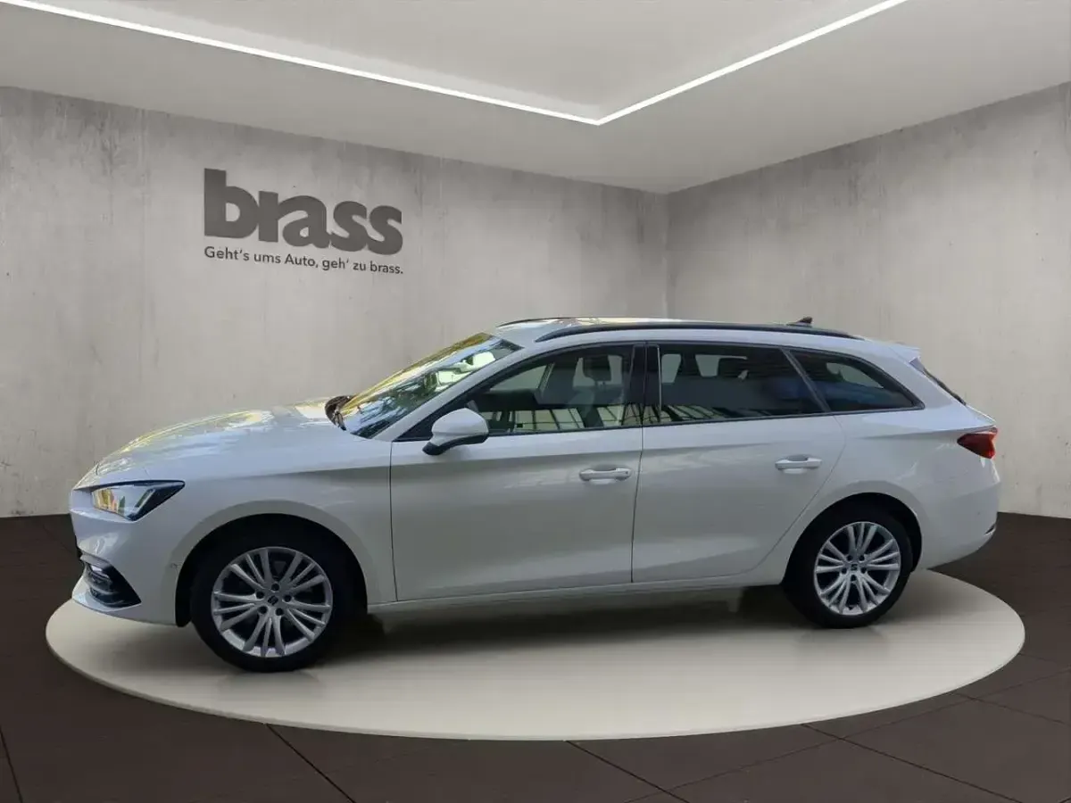 Gebraucht Seat Leon Style 150 PS (110 kW) 2024 Weiß SUV
