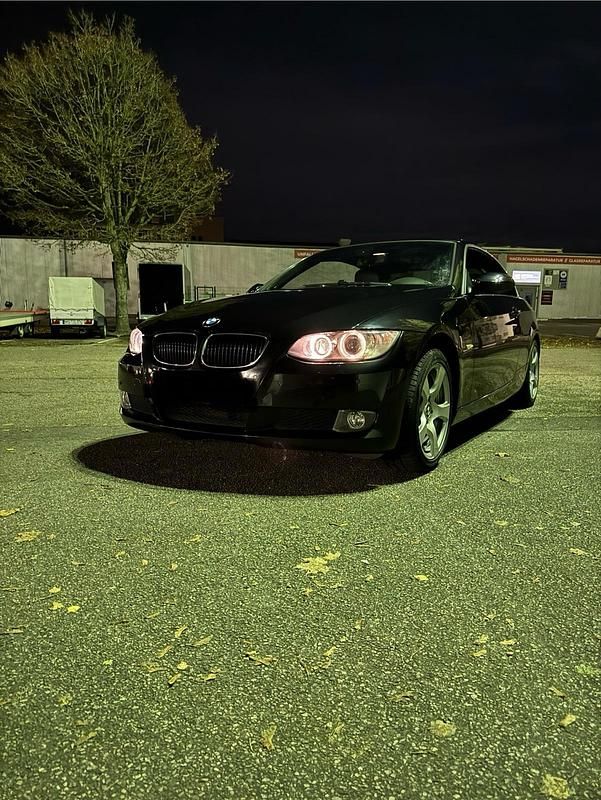 Schwarz Gebraucht 2008 BMW 320 Cabriolet Cabrio | 16.000 € (Teuer) - Bild 1/4